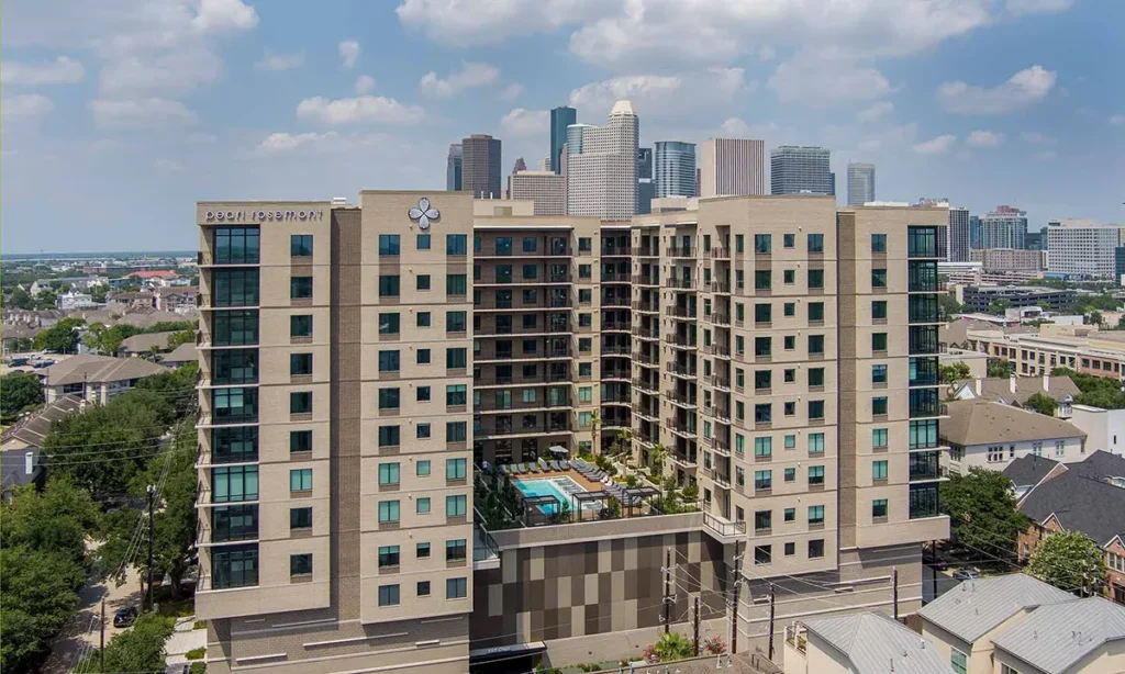 Pearl Rosemont Houston Apartments Photo 1