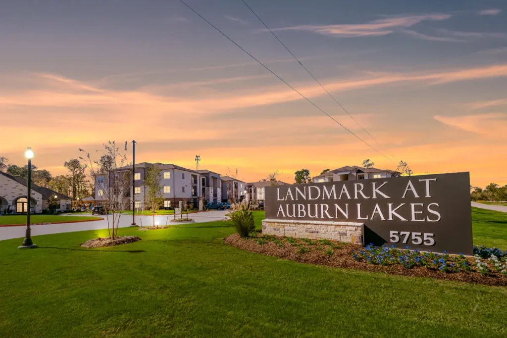 Landmark at Auburn Lakes Rise Apartments Photo 1