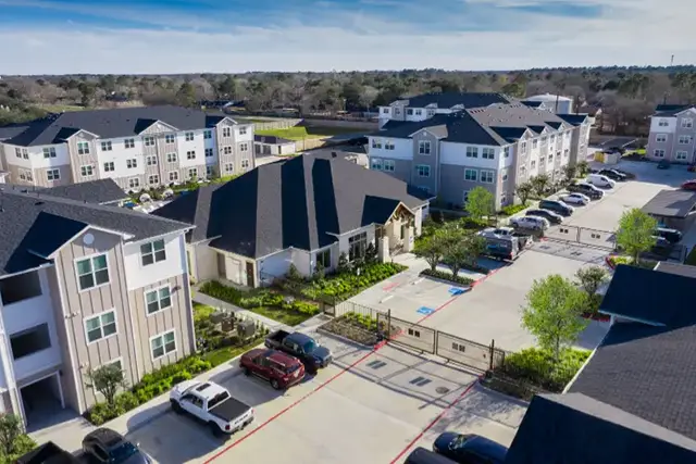 Top 10 Apartments in Friendswood TX