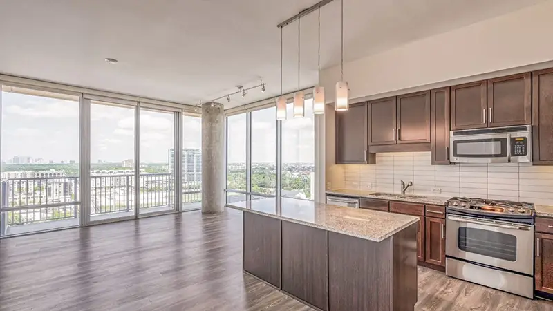 The Sovereign at Regent Square Apartments Floor-to-Ceiling Windows