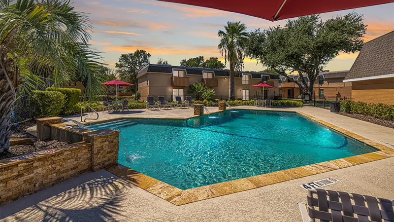 The Park at Sorrento Apartments Swimming Pool