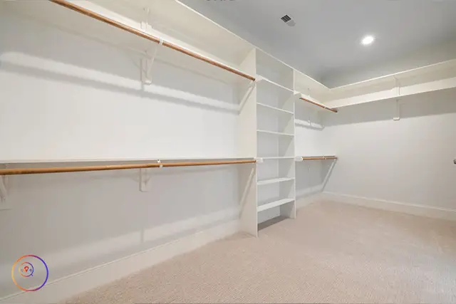 austin apartments with walk-in closets