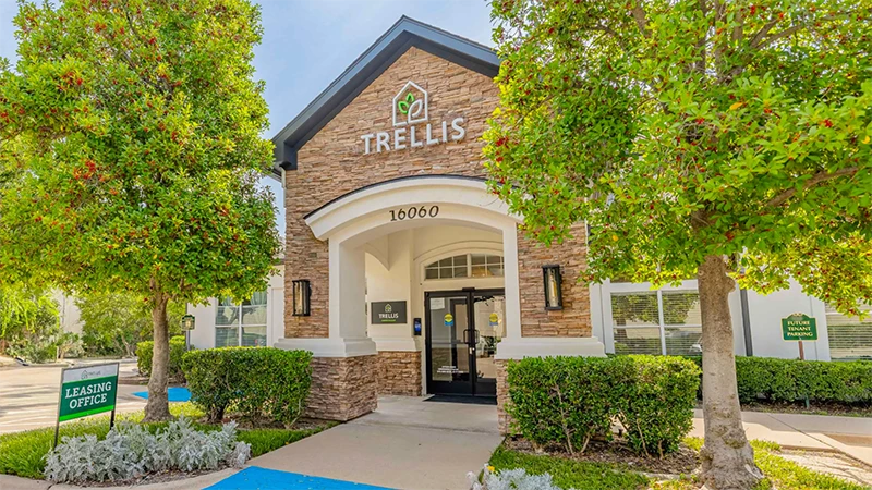 TRELLIS North Dallas Apartments