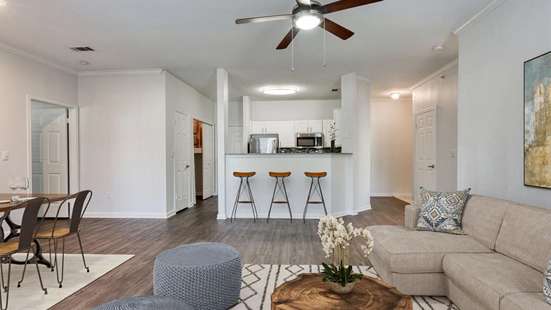 The Jax Apartments Airbnb-Friendly in San Antonio