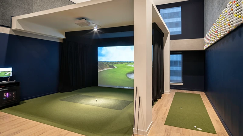 Union on 24th Apartments Golf Simulator