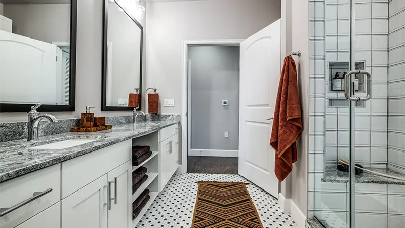 Boone Manor Apartments Walk-In Showers