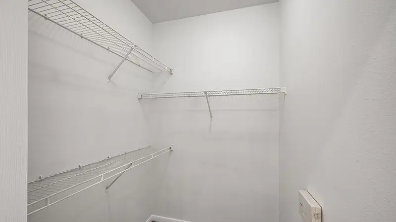 Canal Street Flats Apartments Walk-In Closets