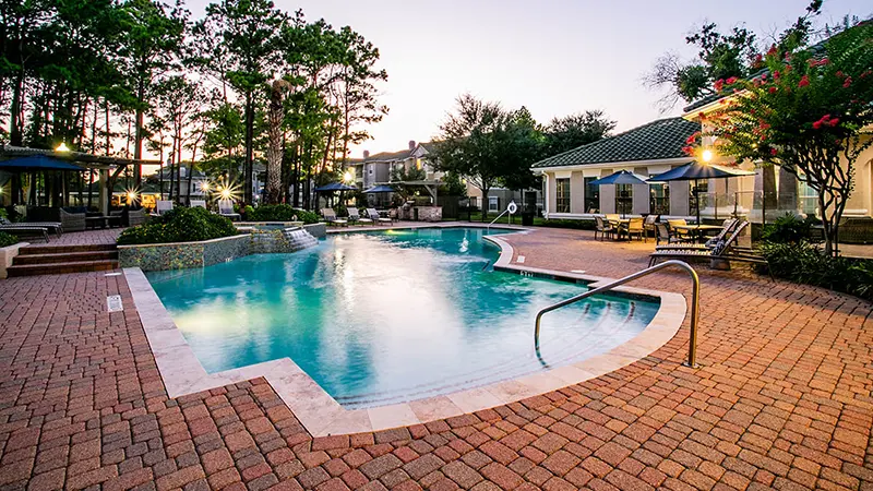 Chandler Park Houston Apartments Hot Tubs