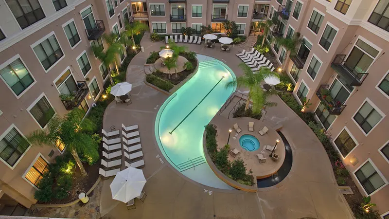 Sawyer Heights Lofts Houston Apartments Hot Tubs