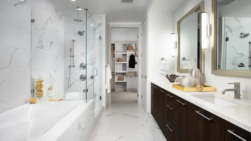 The Driscoll at River Oaks Apartments Walk-In Showers