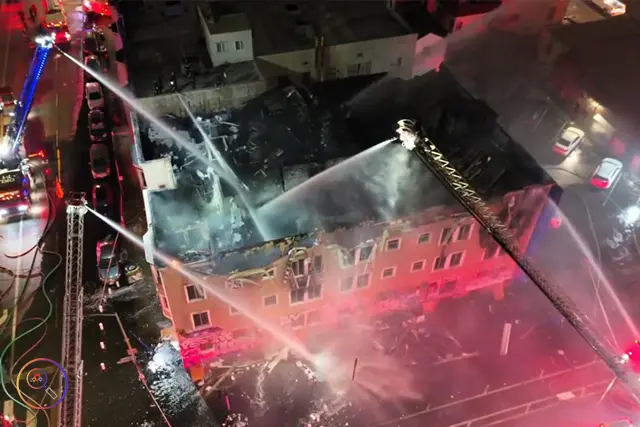 Oakland Apartment Fire Erupts in Unoccupied Building
