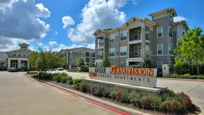 The Grayson Apartments That Accept Evictions