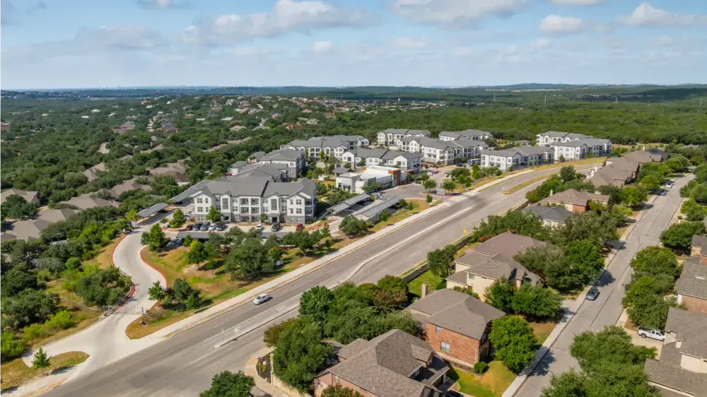 Hardy Oak Apartments