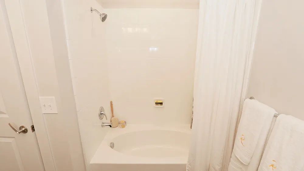 Ridgeline at Rogers Ranch Apartments Walk-In Showers