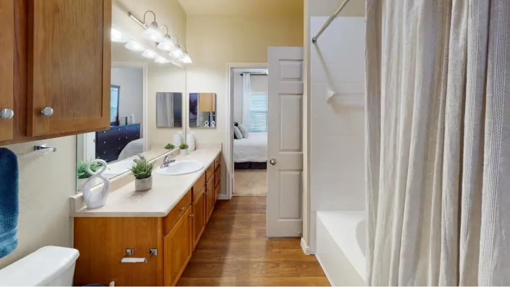 Vista Ridge Apartments Walk-In Showers
