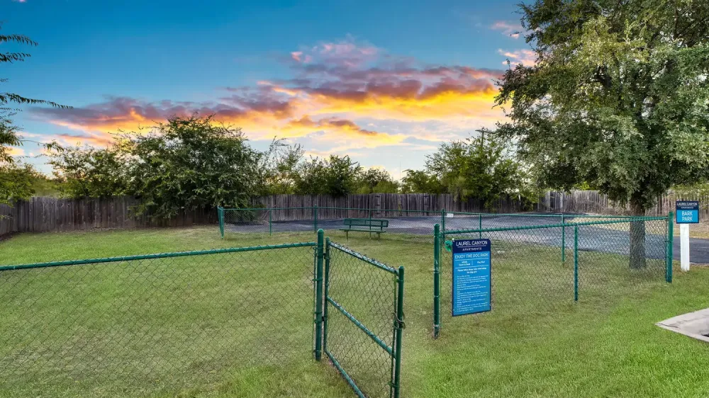 Laurel Canyon Apartments Dog Park