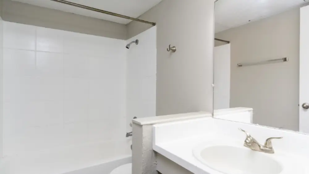 Luna Verde Apartments