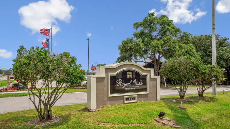 Royal Oaks of Pearland