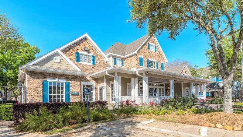 The Grayson at Baybrook Apartments That Accept Felons