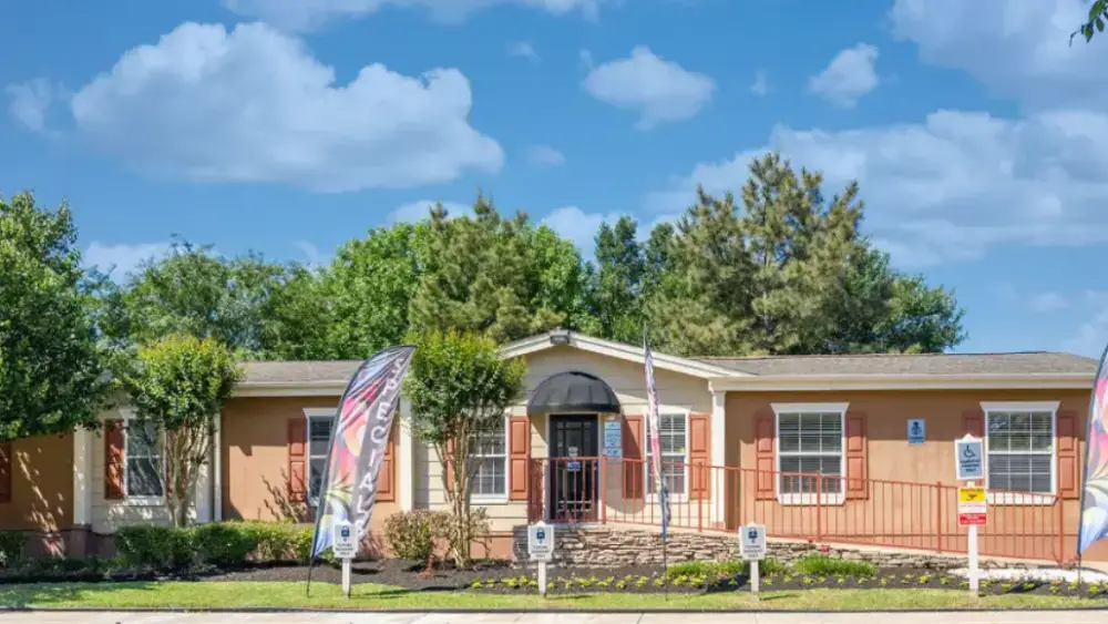 Waterstone Place Apartments