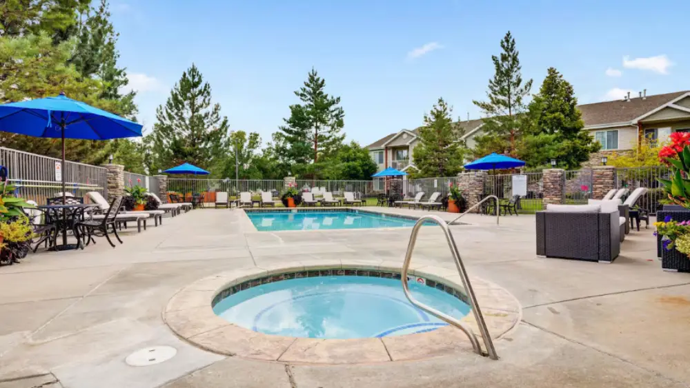 PeakView by Horseshoe Lake