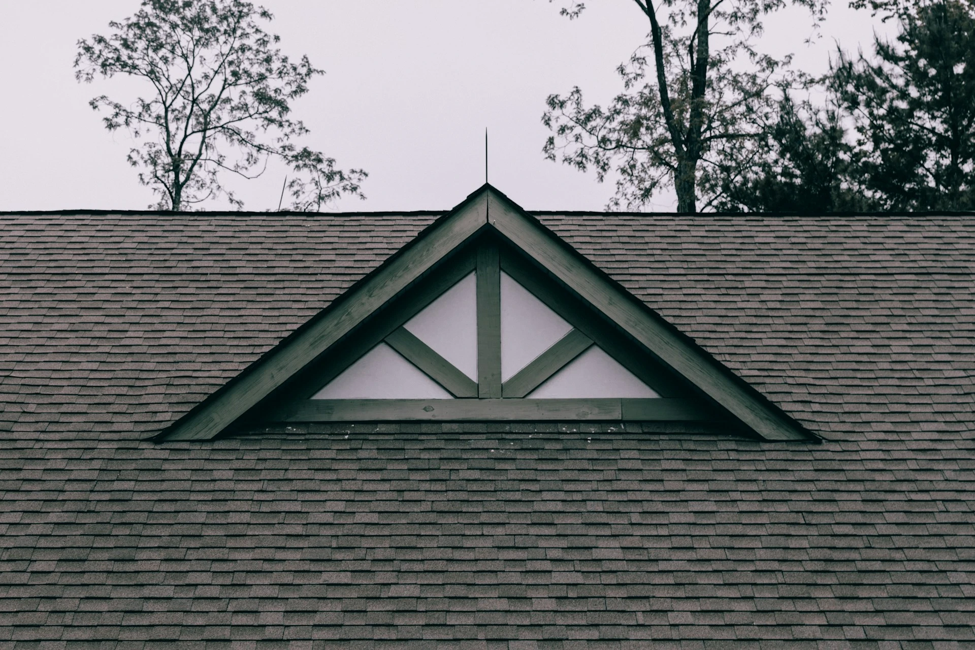 How Roof Condition Impacts Property Value During a Home Sale