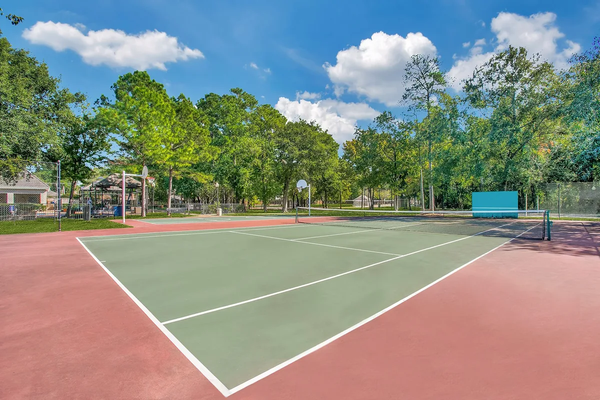 Marquis Champions Forest tennis court in Houston