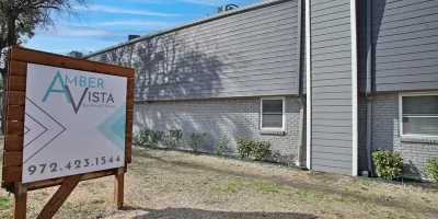 Amber Vista Plano Photo Image
