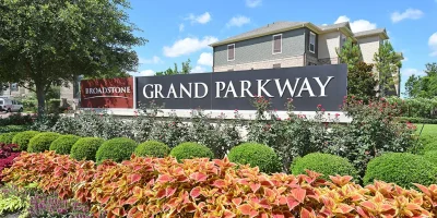 Broadstone Grand Parkway Houston Apartments Photo 1