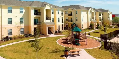 Brookside Gardens Apartments Houston photo 2