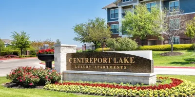 Centreport Lake Apartments Photo 1