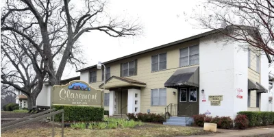 Claremont Apartments Dallas Photo 2