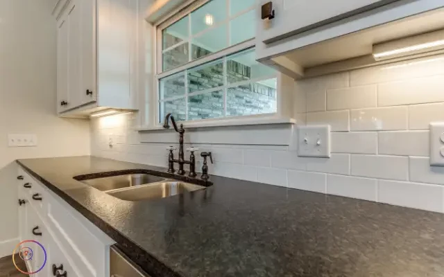 Dallas Apartments with Quartz Countertops