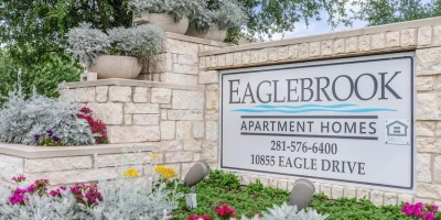 Eaglebrook Apartments Image