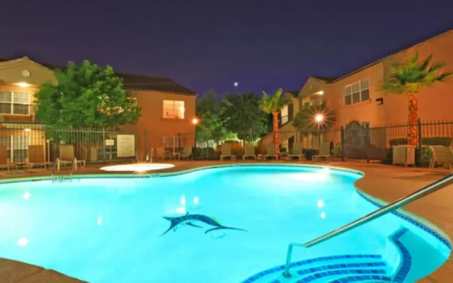 El Paso Apartments with Pools