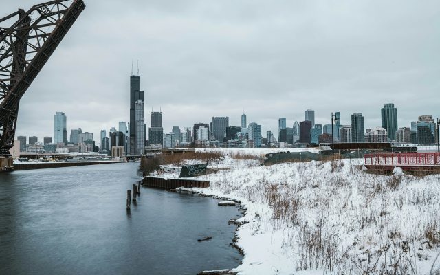 How To Find the Ideal Winter Home in Chicago and Ensure a Smooth Moving