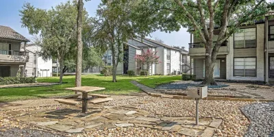 Hunters Glen Apartments Plano Photo 8