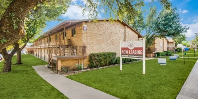 Iconic Village Apartments Denton Photo 9