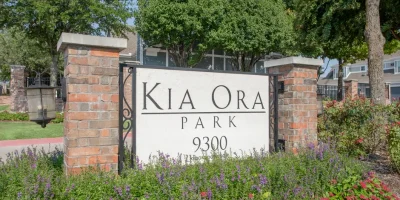 Kia Ora Park Plano Photo 5