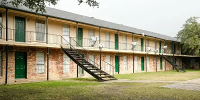 Lenora Apartments Photo 1