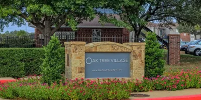 Oak Tree Village photo 1
