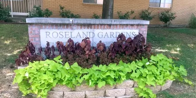 Roseland Gardens Photo 2