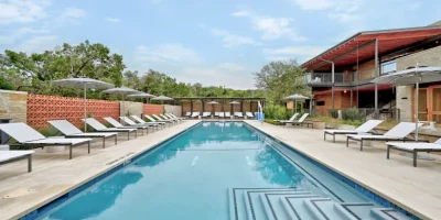 Saint June Apartments photo 4