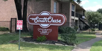 South Chase Apartments Houston photo 5