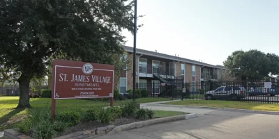 St. James Village Rise apartments Houston Photo 2