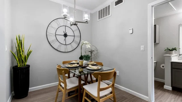 The Beverly at Shadow Lake Houston Apartments Photo 14