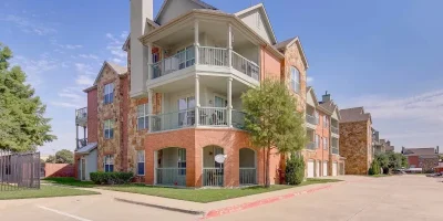 The Bluffs at Vista Ridge Lewisville Image