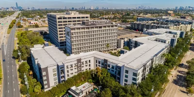 The Halstead Houston Apartments Photo 1