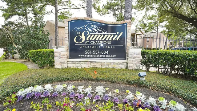 The Summit at Champions Houston Rise Apartments Photo 1