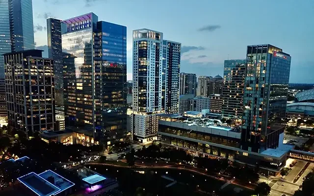 Top 10 Apartments Near Toyota Center Houston